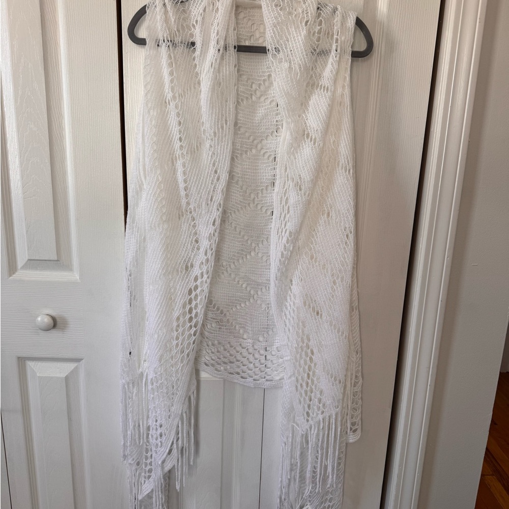 White Fringe Open Knit Lace Shawl Vest No Size See pics for measurements Boho - Picture 2 of 11